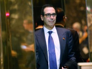 وزير الخزانة الأميركي ستيفن منوتشين 