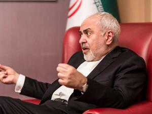 ظريف يبلغ هانت بضرورة الإفراج عن ناقلة النفط سريعًا