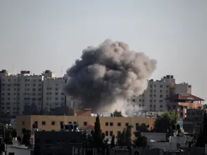 الاحتلال يقصف مواقع في غزة