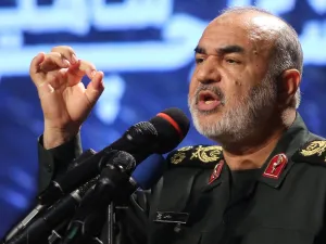 قائد الحرس الثوري الإيراني اللواء حسين سلامي