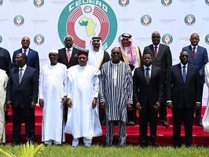 قادة غرب أفريقيا يتعهدون بمليار دولار لمكافحة التشدد