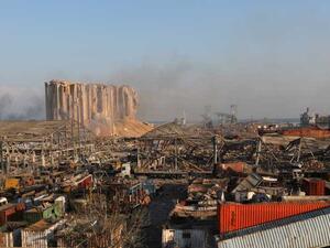 إصابة 10 عراقيين بتفجير مرفأ بيروت أمس