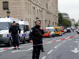 إصابة شخصين في حادث طعن بوسط لندن