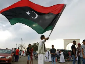 "داخليه الوفاق" تتبرأ من الاعتداء على المتظاهرين في طرابلس