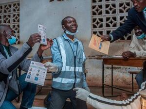 انتخابات تاريخية.. المعارضة تطيح رئيسا إفريقيا من الحكم