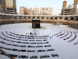 إجراءات احترازية للوقاية من كورونا داخل الحرم المكي