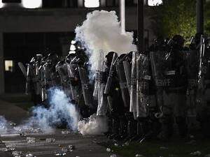 اعلان حاله الطوارئ بولاية أمريكية إثر تجدد الغضب من العنصرية