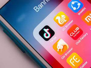 الصين تطلب من الهند بتوضيح سبب حظر 59 تطبيقاً لها  