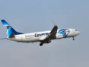 مصر للطيران تخفض رواتب كبار العاملين بـ10% بسبب جائحة كورونا