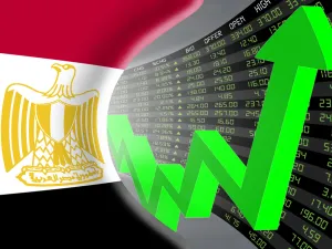 كان الفائض الأولي - الذي لا يتضمن مدفوعات الديون - بلغ 7.2 مليار جنيه في الربع الأول من السنة المالية السابقة 2018 - 2019