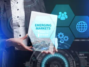 الأسواق الناشئة تشهد هروب تاريخي للاستثمارات الأجنبية