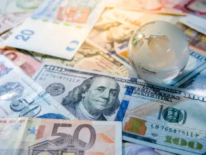 الاستثمار الأجنبي المباشر في العالم يتراجع بنسبة 40% في 2020