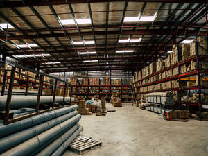 كانت الحكومة فرضت رسوماً على تشغيل الأجانب للتشجيع على توظيف المواطنين السعوديين في إطار مسعى لخلق وظائف للمواطنين المحليين