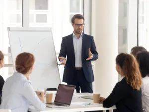 5 أخطاء يرتكبها المدراء تعيق تقدم الموظفين