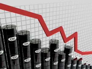 أسعار النفط تنخفض بـ 1 %