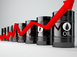 أسعار النفط ترتفع أكثر من 2% 