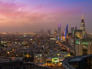 تخفيض سعر الإقراض في المملكة بـ50 نقطة