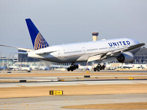 "يونايتد إيرلاينز" الأمريكية  تخسر 25 مليون دولار يومياً