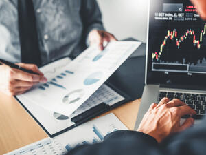 تراجعت أعداد التوظيف الجديدة بواقع 58 ألف موظف مقارنة بالأشهر الثلاثة السابقة بما يمثل أكبر معدل تراجع منذ أربعة أعوام