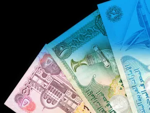 المصرف المركزي يدعو البنوك بتزويد أجهزة الصراف الآلي بأوراق نقدية جديدة