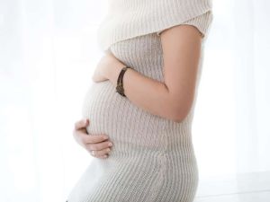 أعراض الحمل بعد التبويض بيوم