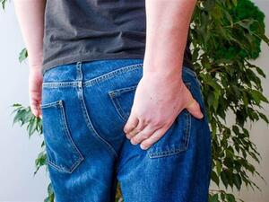 جميع أعراض عرق النسا في الرجل اليمنى وكيفية علاجه