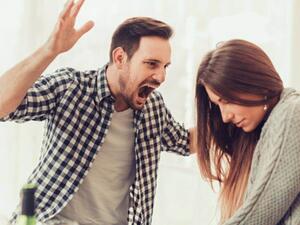 عقاب الزوج الذي يضرب زوجته عند الله