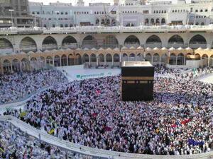 استقبال العشر بتوبة نصوح إلى الله عز وجل