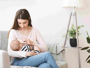 يشتمل حليب الأم وخصوصاً حليب اللّبأ على أجسام مُضادة مكافحة للفيروسات والبكتيريا