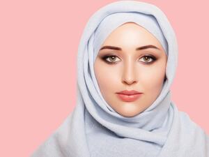 دللي بشرتك بالأقنعة الطبيعية من العسل والخيار 