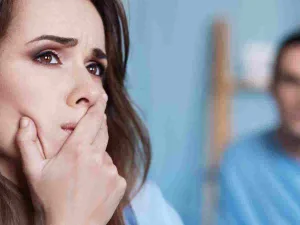 برج السرطان يحتاج  شريكه بجانبه في الأوقات الصعبة كما أنه يحتاج للدعم والحب