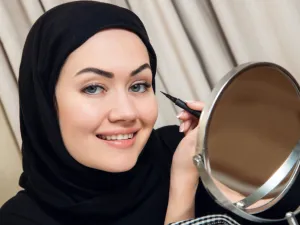 الماسكارا المضادة للماء سوف تحمي عيونك من مشاكل الرطوبة والعرق في فصل الصيف
