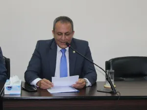 القائم بأعمال السفارة السورية في العاصمة عمان الدكتور أيمن علوش