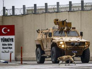 إتمام إجراءات ترحيل إرهابي بريطاني إلى لندن، و7 إرهابيين ألمان إلى برلين.