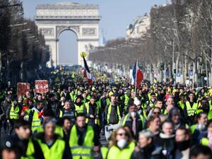  نحو 28 ألف شخص شاركوا في مظاهرات "السترات الصفراء"