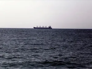  طهران رفضت الاتهام البريطاني بمحاولتها احتجاز ناقلة في مضيق هرمز