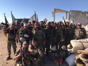 عناصر من الجيش السوري في خان شيخون