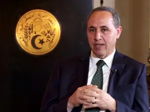  وزير الثقافة السابق عز الدين ميهوبي