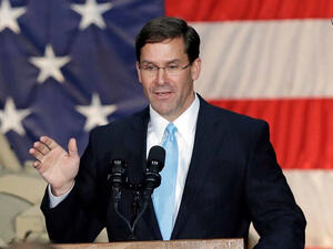  وزير الدفاع الأمريكي مايك إسبر