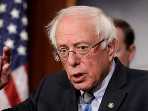  السيناتور بيرني ساندرز