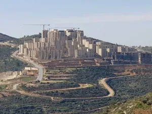 مستوطنة في الضفة الغربية