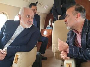 ظريف برفقة العالم الايراني