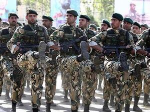 جنود من القوات المسلحة الايرانية