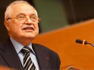 رجل الأعمال الفلسطيني، طلال أبو غزالة