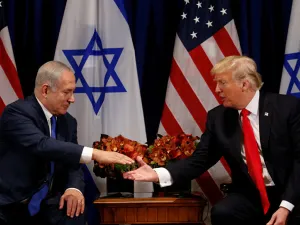 ”صفقة القرن”، هي خطة سلام بين فلسطين وإسرائيل تعتزم أمريكا الكشف عنها نهاية الشهر الجاري