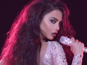 الفنانة اللبنانية قمر