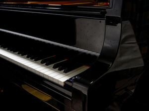 Muslim Cleric Shunned in Lebanon for Playing Piano