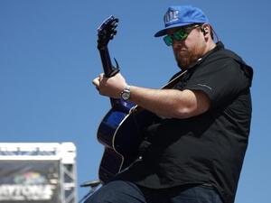 Luke Combs Unable to Perform at CMT Music Awards
