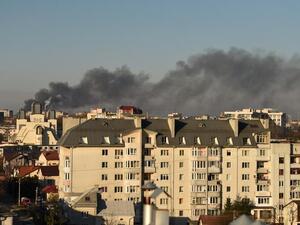 Russian Airstrikes Target Lviv Near Ukraine-Poland Border