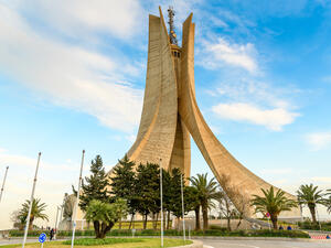 Samsung, TR Ink $3.7 Billion Refinery Deal in Algeria 